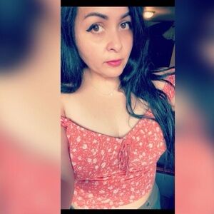 Meet your Posher, Isela